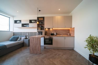 1 bed studio, 170 Armada Way, City Centre, Plymouth, PL11LB - Image 1
